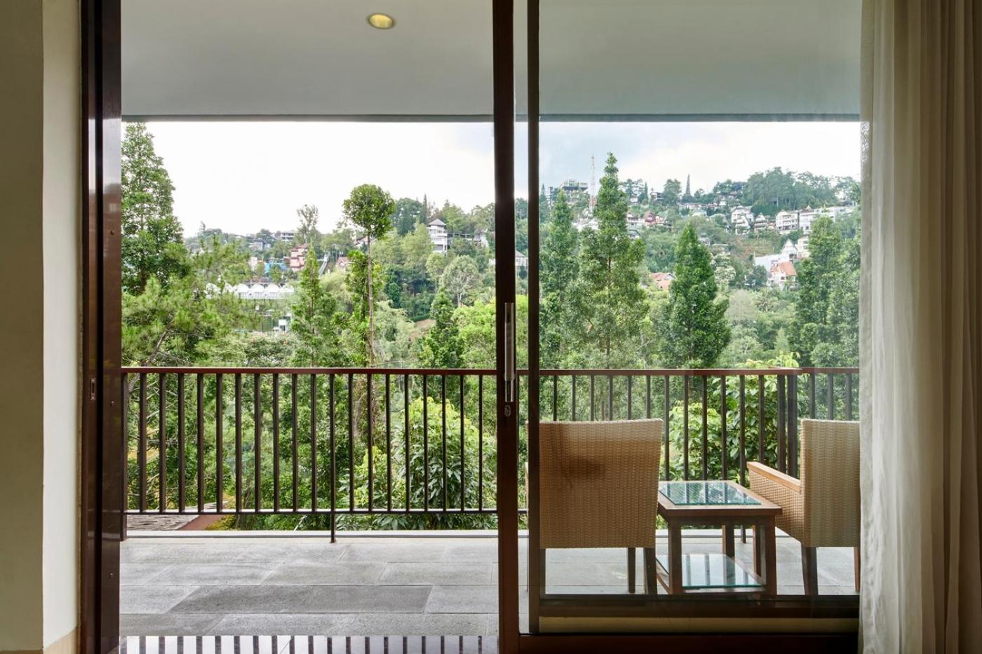 Tulip Hill View Villa 5 Bedrooms With A Private Swimming Pool Бандунг Екстер'єр фото