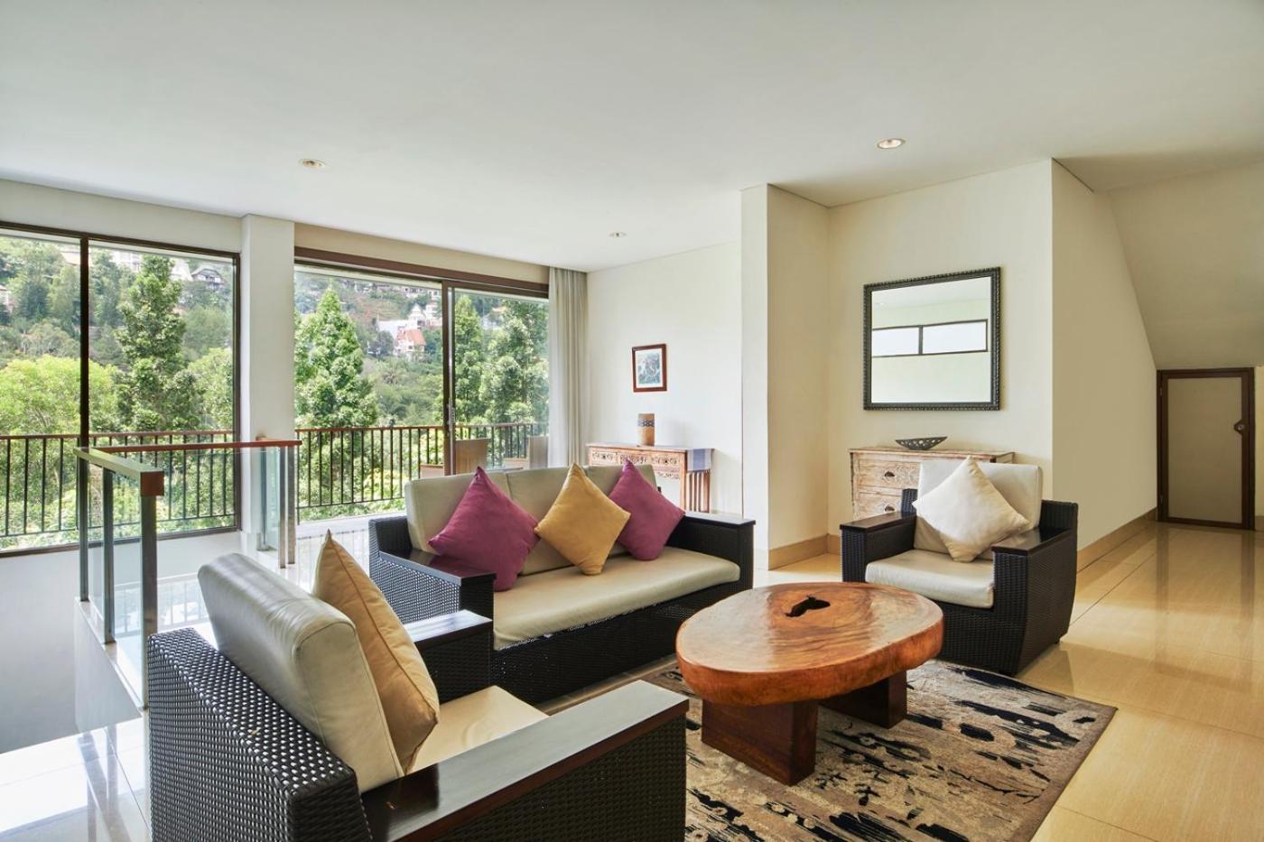 Tulip Hill View Villa 5 Bedrooms With A Private Swimming Pool Бандунг Екстер'єр фото